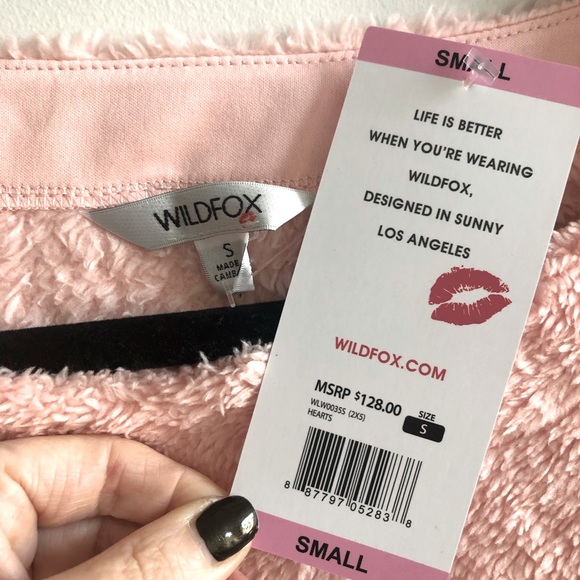 WILDFOX Peace Love Happiness pink plush cozy warm sweatshirt NWT - Picture 4 of 4